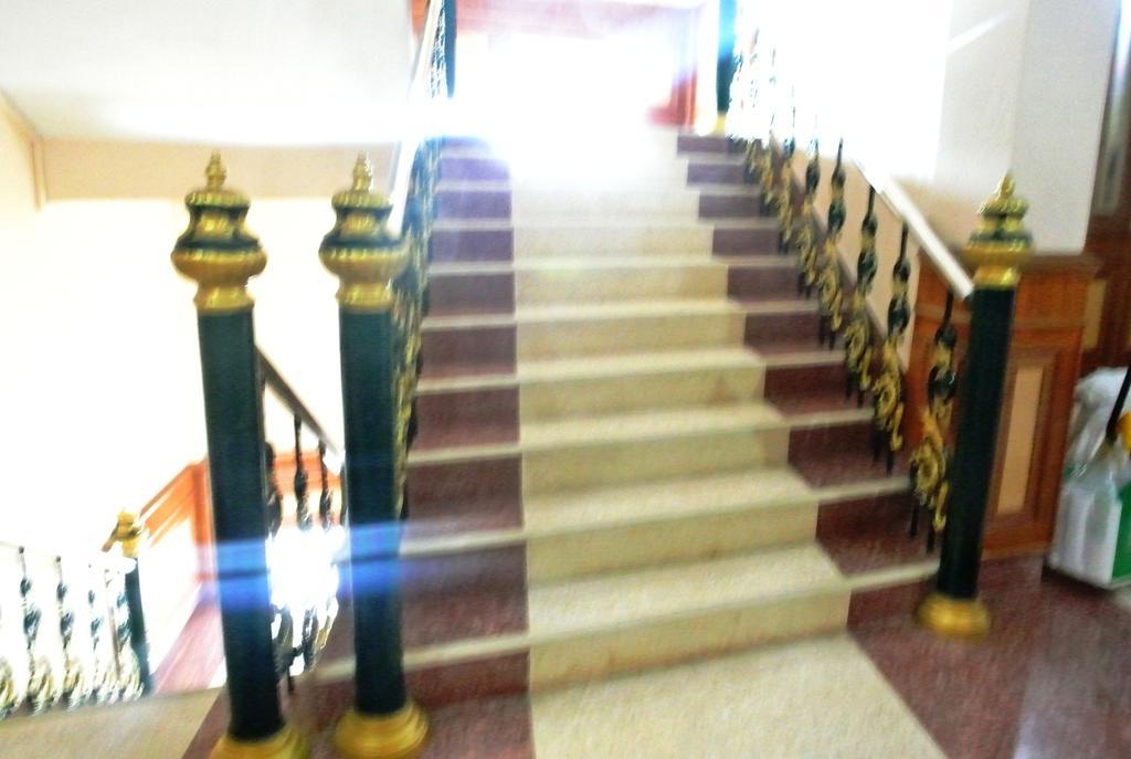 Rose Garden Hotel Phra Nakhon Si Ayutthaya Buitenkant foto
